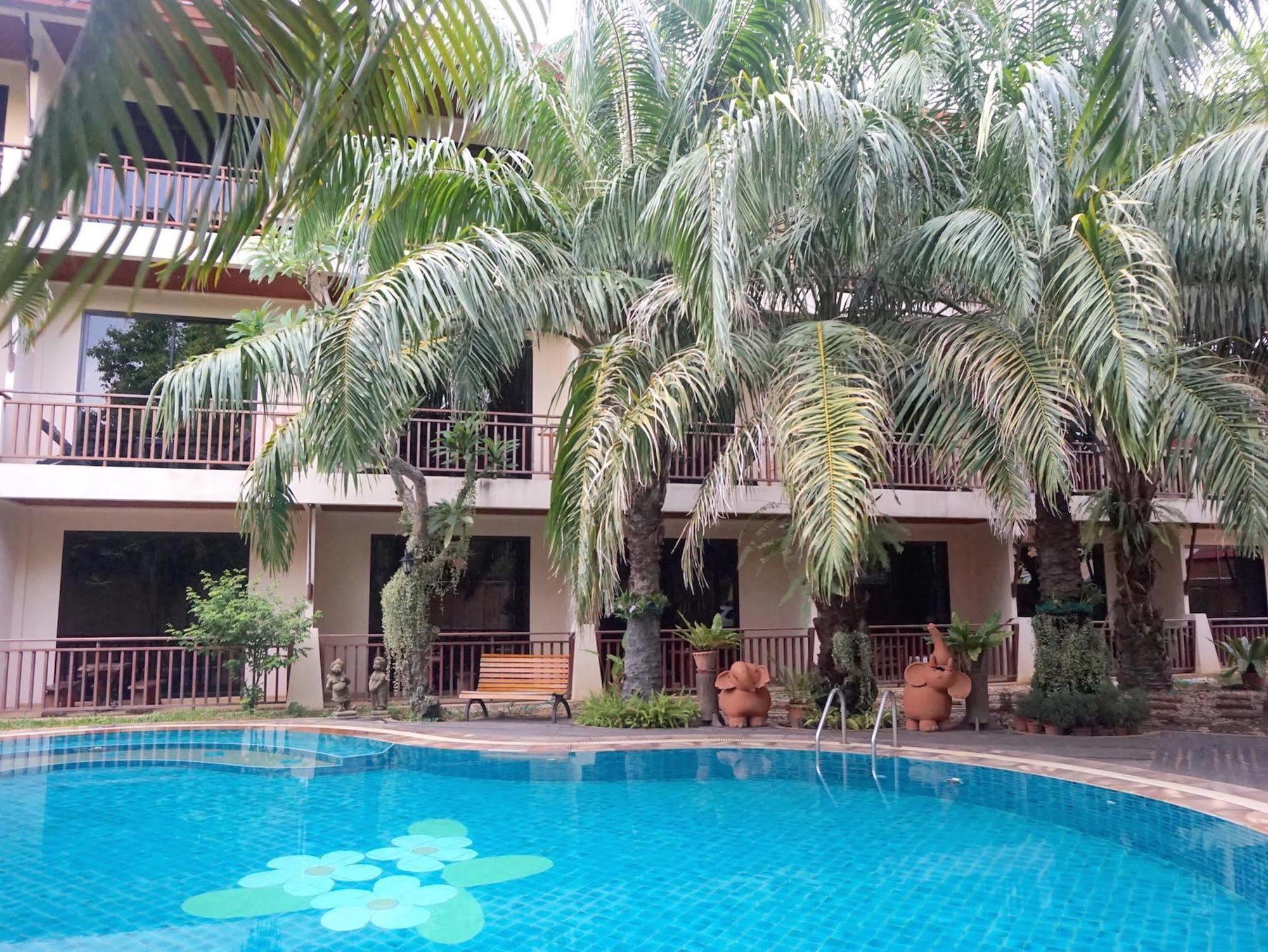 Thai Pura Resort Pattaya Exterior photo